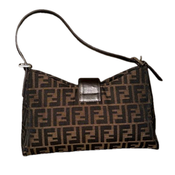 FENDI Baguette Handbag - Picture 4 of 14